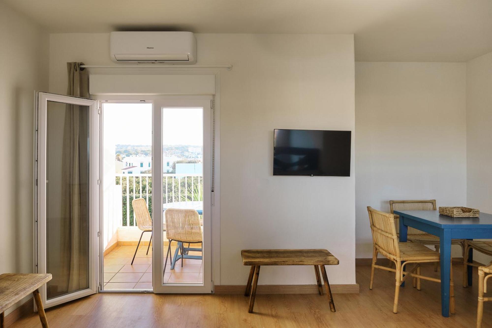 Arenal D'En Castell South Apartment Exterior photo