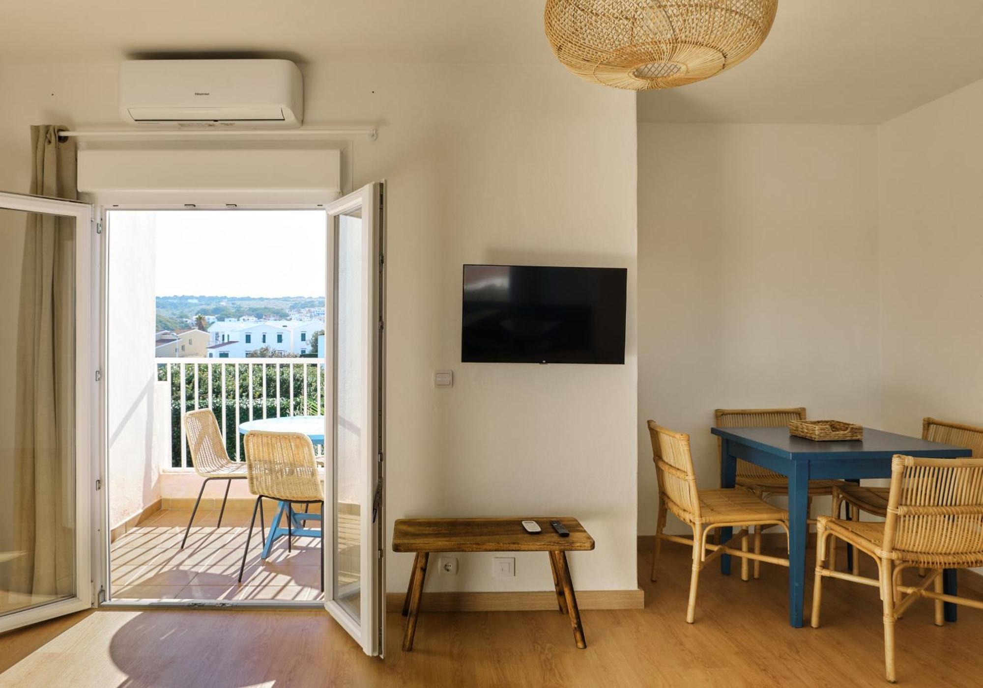 Arenal D'En Castell South Apartment Exterior photo