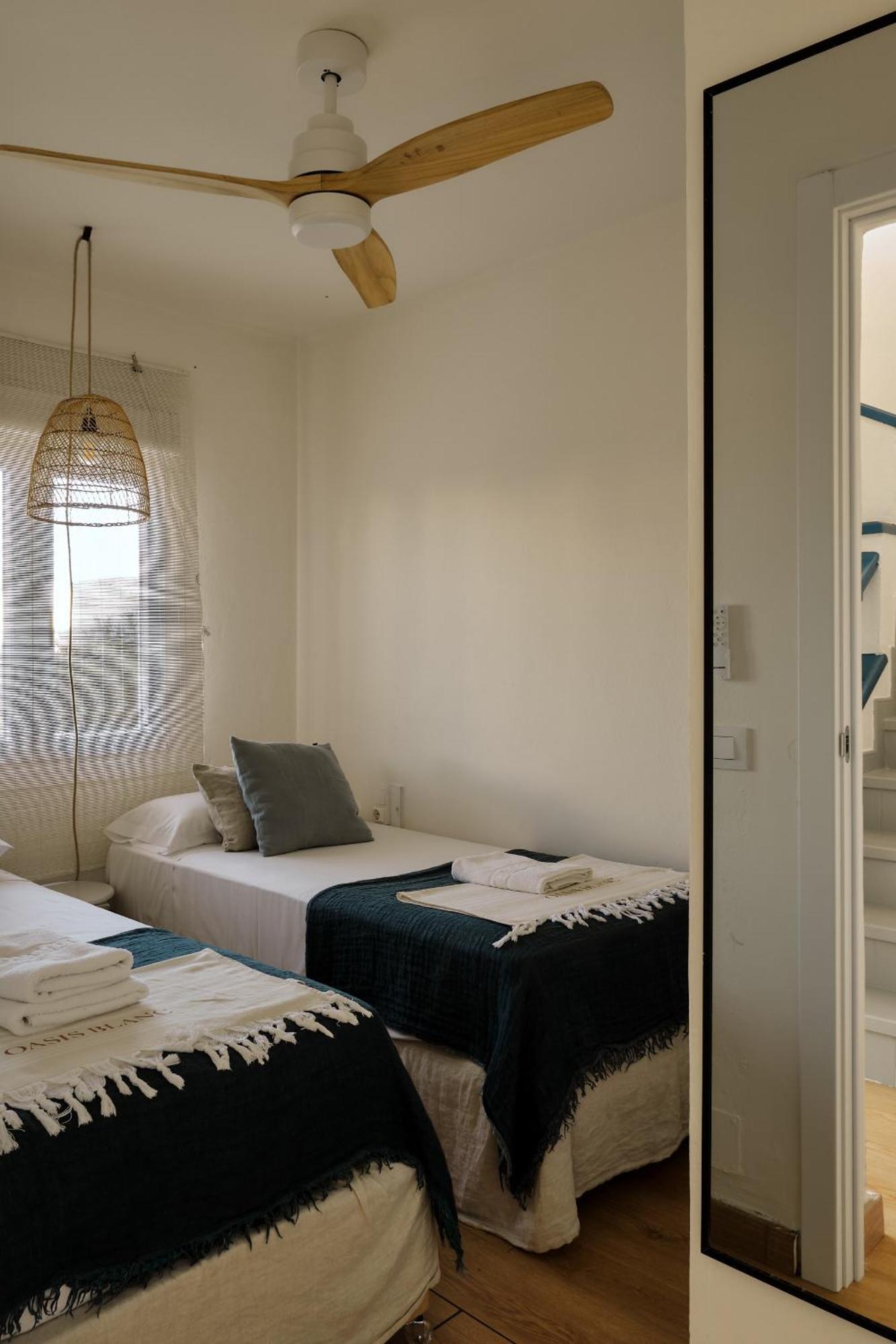Arenal D'En Castell South Apartment Exterior photo