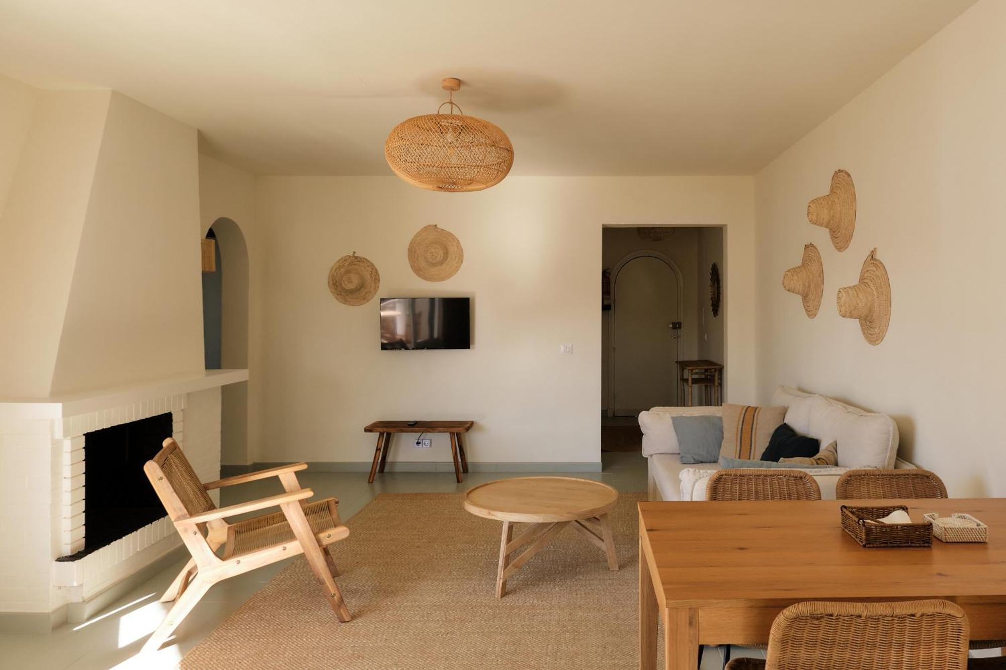 Arenal D'En Castell South Apartment Exterior photo