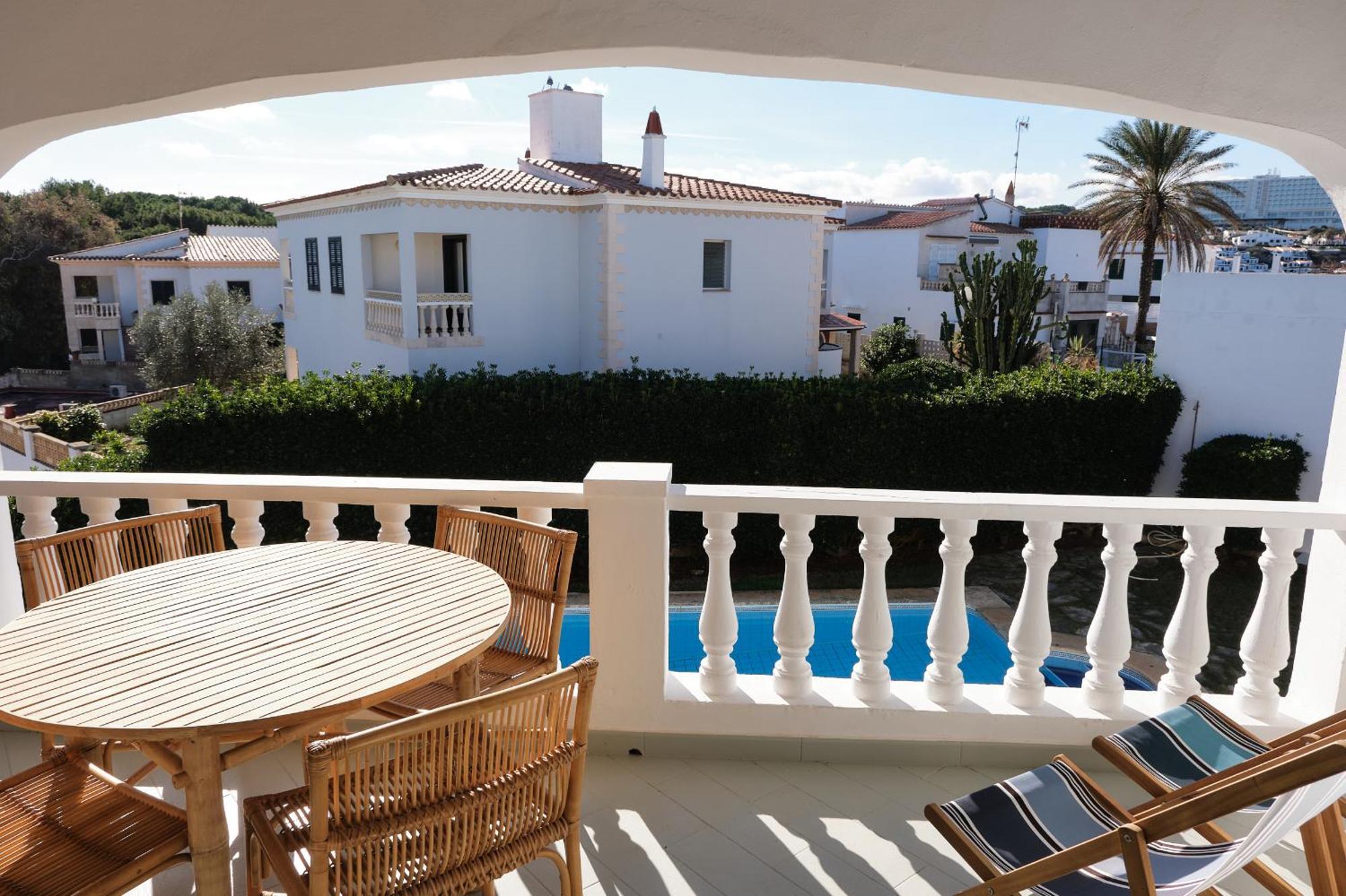 Arenal D'En Castell South Apartment Exterior photo