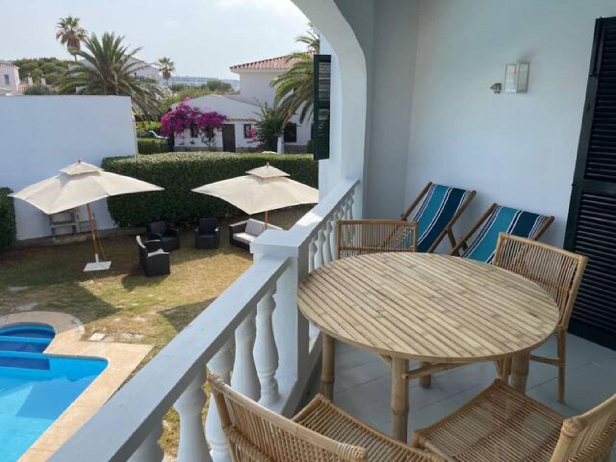 Arenal D'En Castell South Apartment Exterior photo